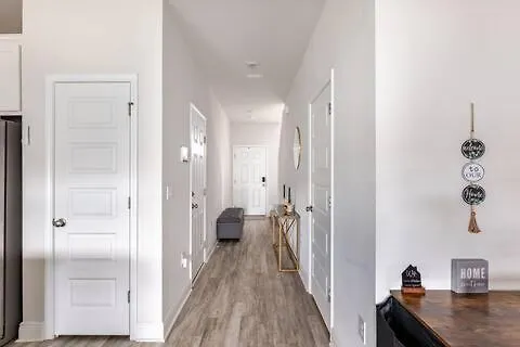 Apartment Turnkey Coastal Luxury Townhome Ev Ready *